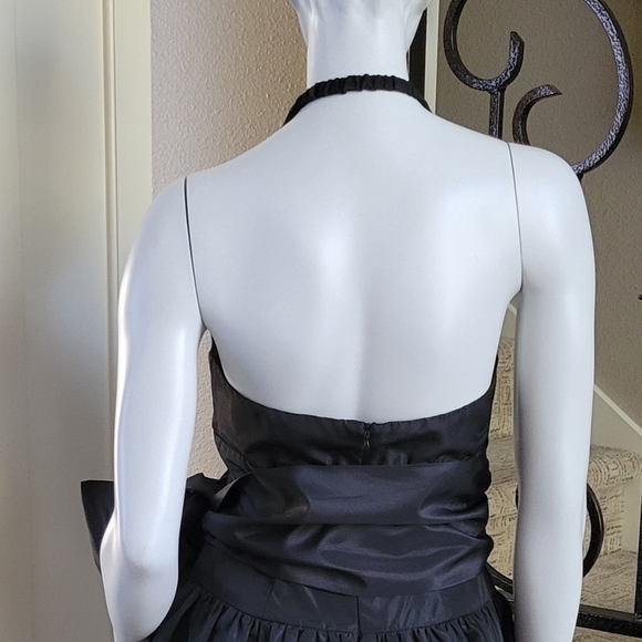 Valentino Halter Black Dress 🖤 - Picture 6 of 8